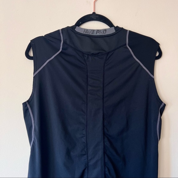 Nike Men’s Dri Fit Black Workout shirt Size Medium - Picture 4 of 7